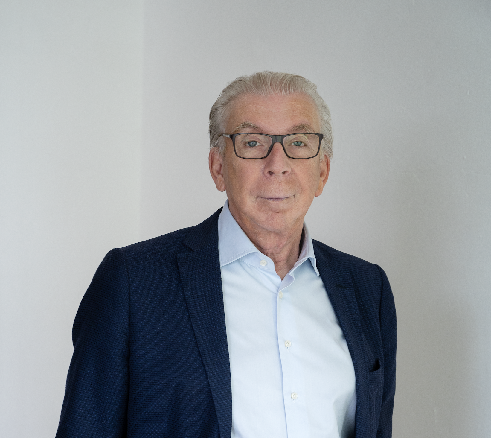 Dr. Helmut Isringhaus 